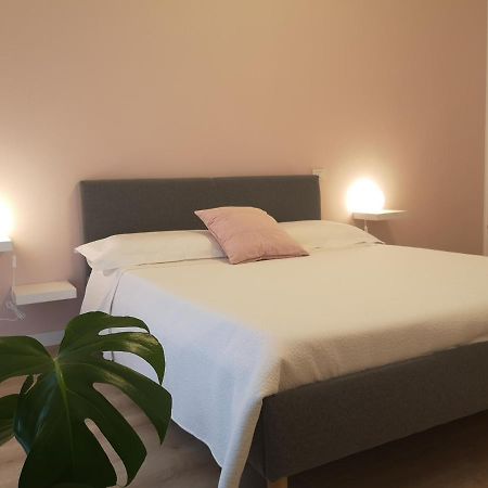 So Fine Petruzzelli Flat Lägenhet Bari Exteriör bild