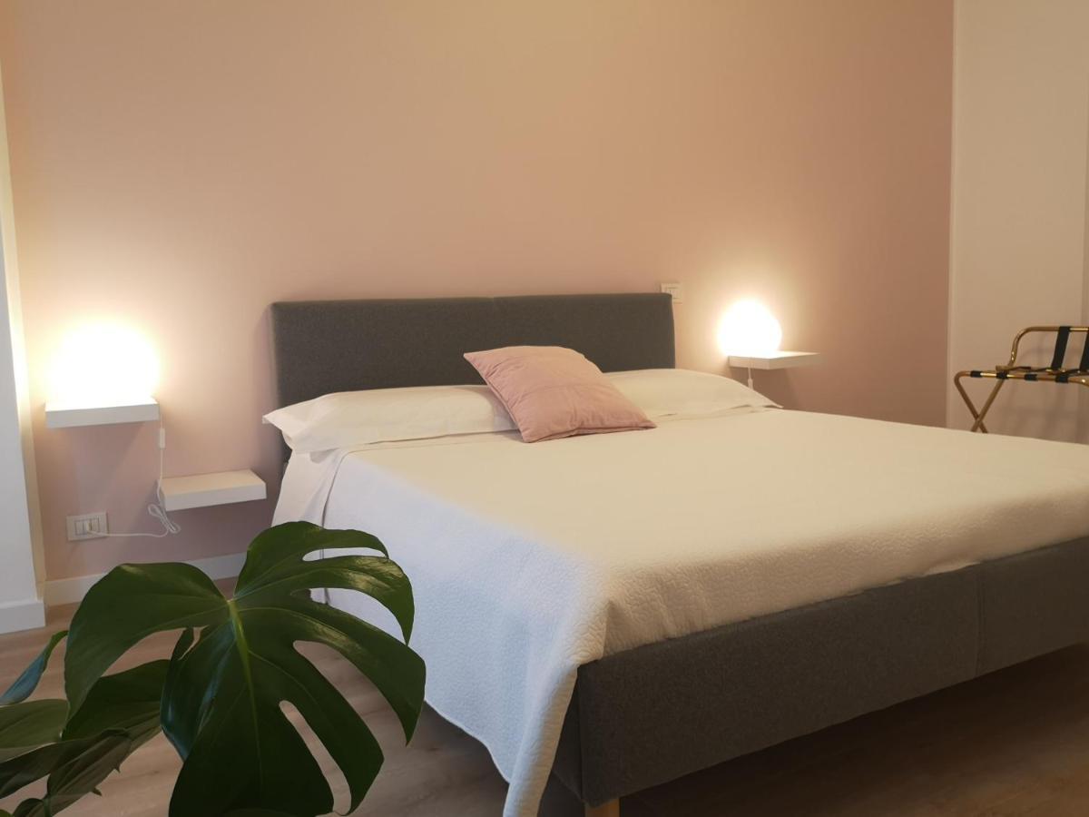 So Fine Petruzzelli Flat Lägenhet Bari Exteriör bild