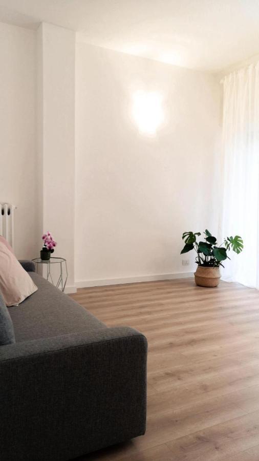 So Fine Petruzzelli Flat Lägenhet Bari Exteriör bild