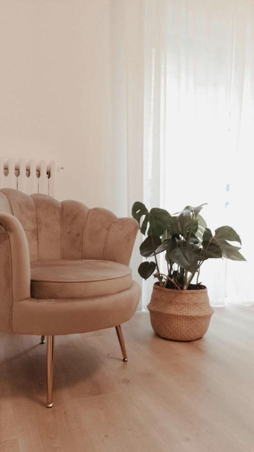 So Fine Petruzzelli Flat Lägenhet Bari Exteriör bild